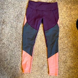 Calia by Carrie Underwood leggings